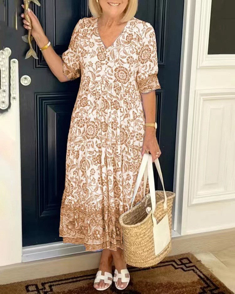 Robe fleurie à col V