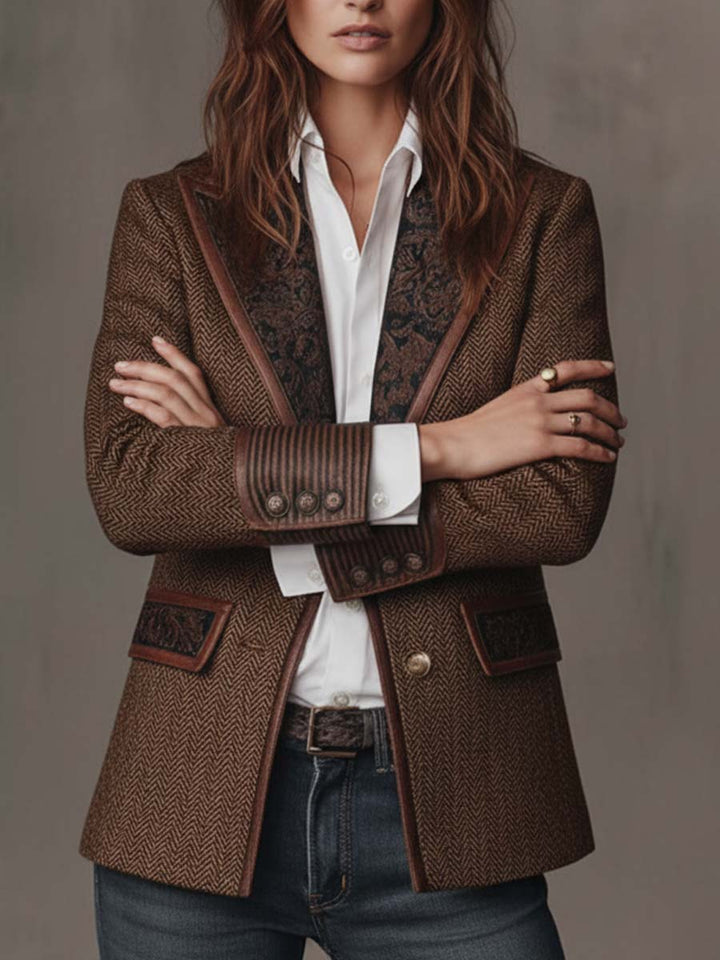 Blazer à chevrons et empiècements imprimés