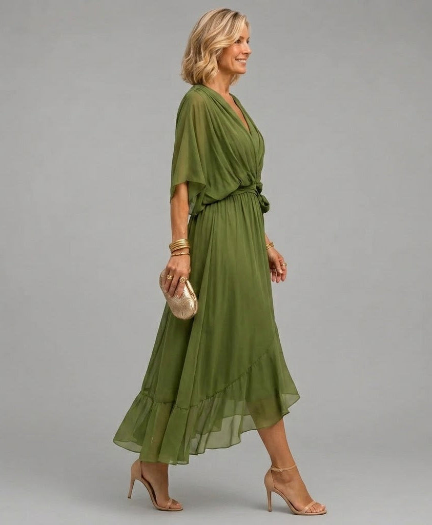 Robe à col V et coupe portefeuille