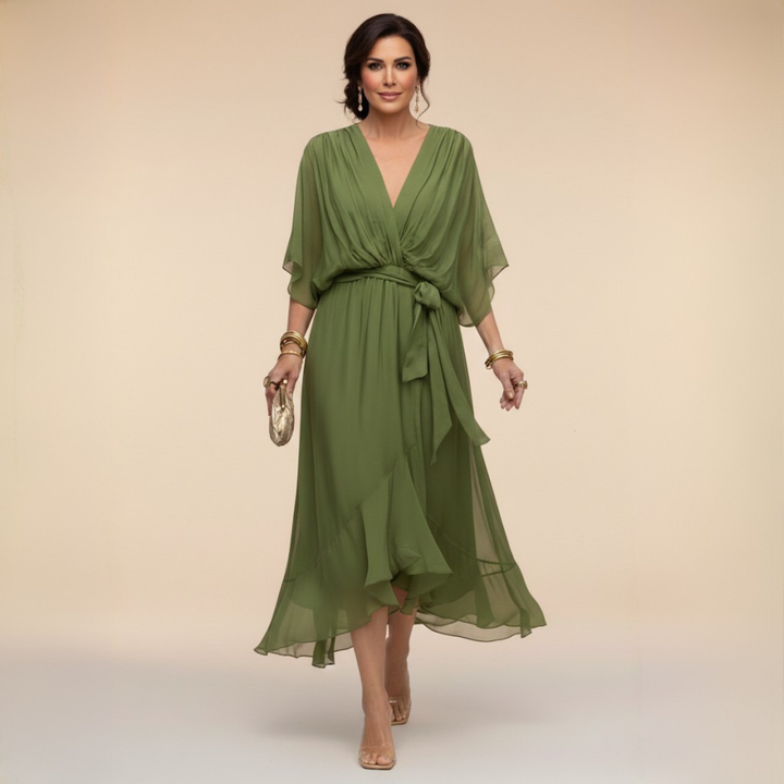 Robe à col V et coupe portefeuille