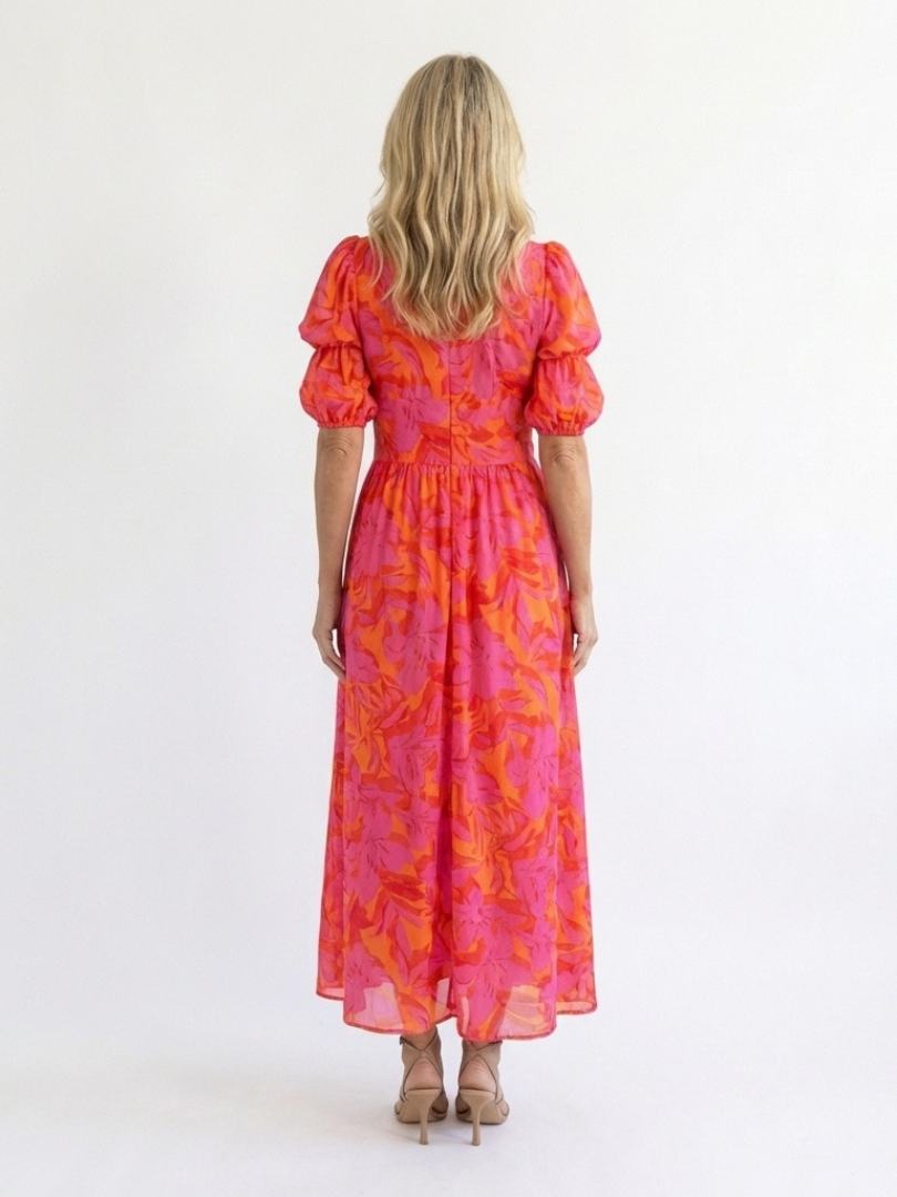 Robe midi fleurie à manches bouffantes