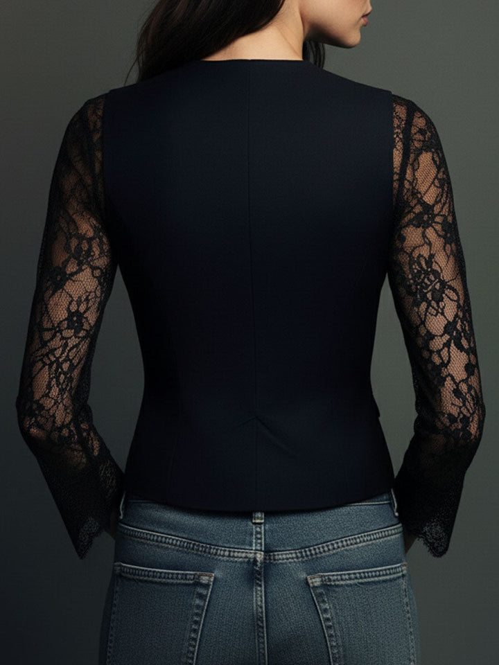 Blazer noir à manches semi-transparentes