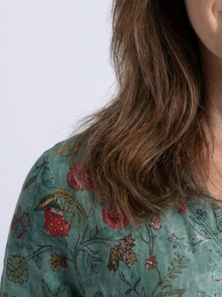 Robe longue fleurie à manches trois-quarts
