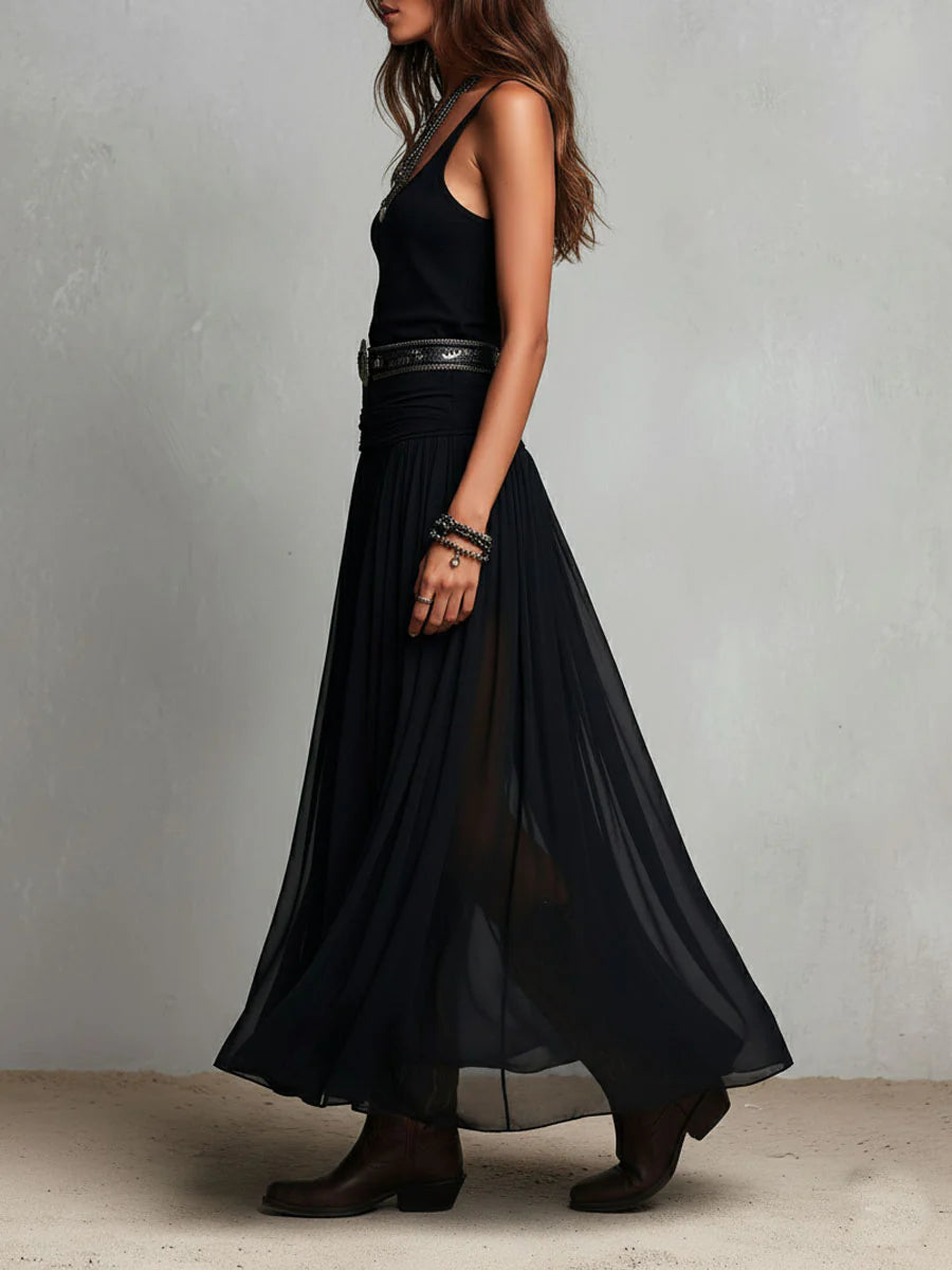 Robe longue noire sans manches à jupe en tulle