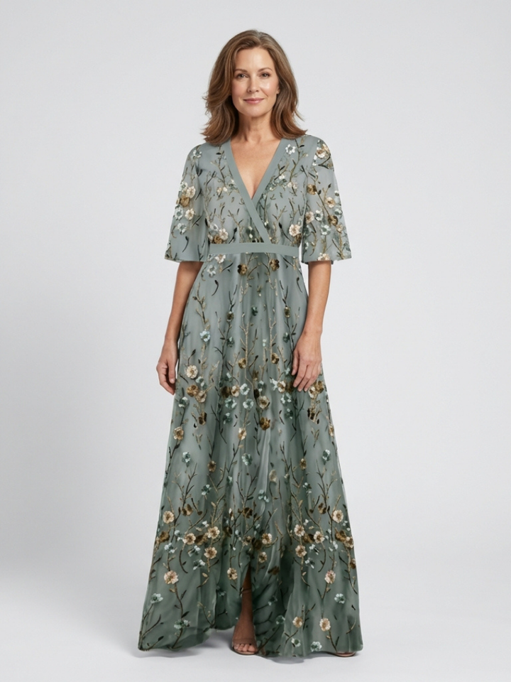 Robe longue fleurie à manches courtes
