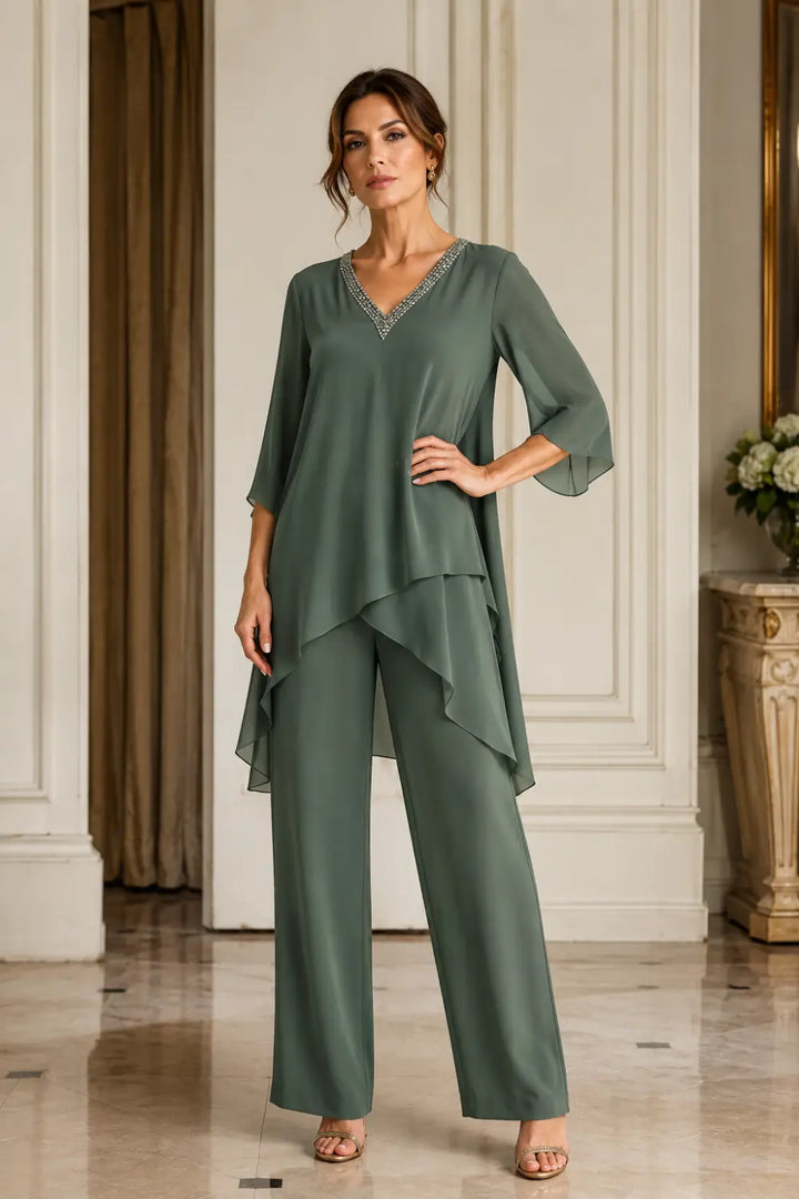 Ensemble pantalon large avec cape courte asymétrique en mousseline