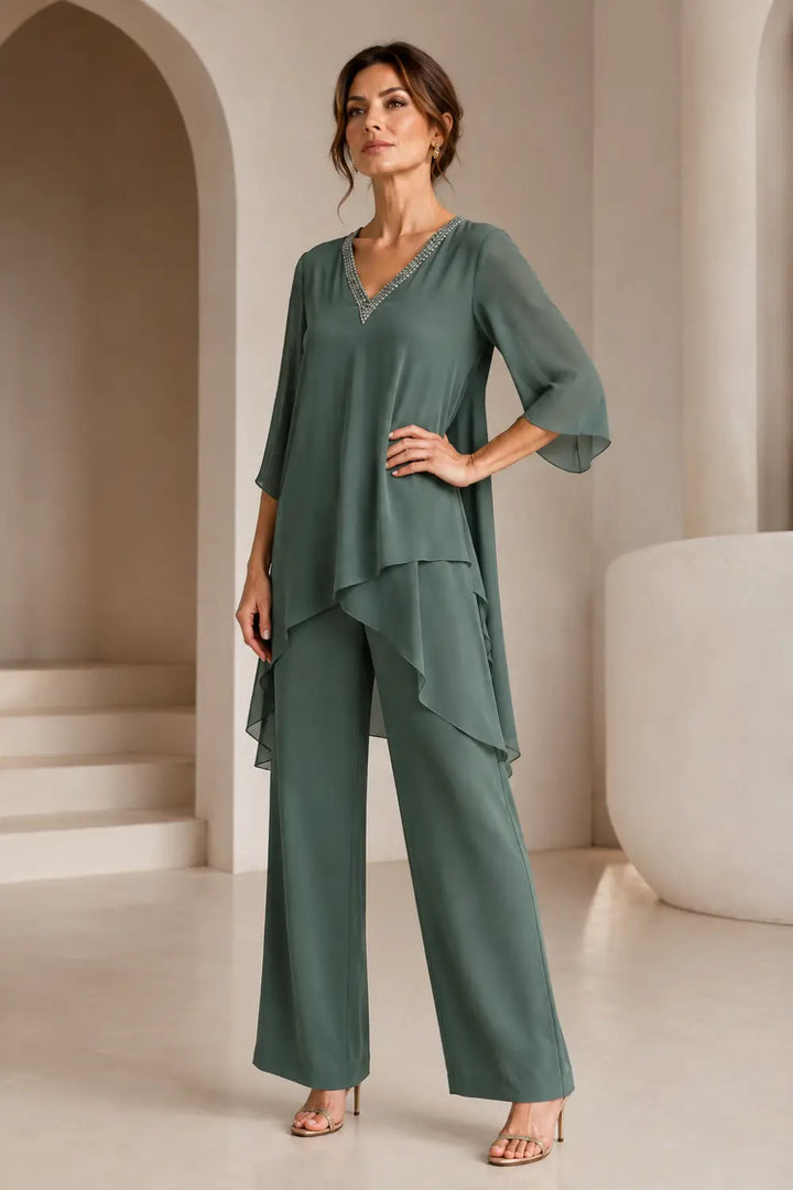 Ensemble pantalon large avec cape courte asymétrique en mousseline
