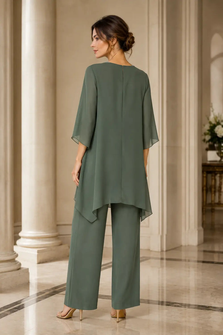 Ensemble pantalon large avec cape courte asymétrique en mousseline