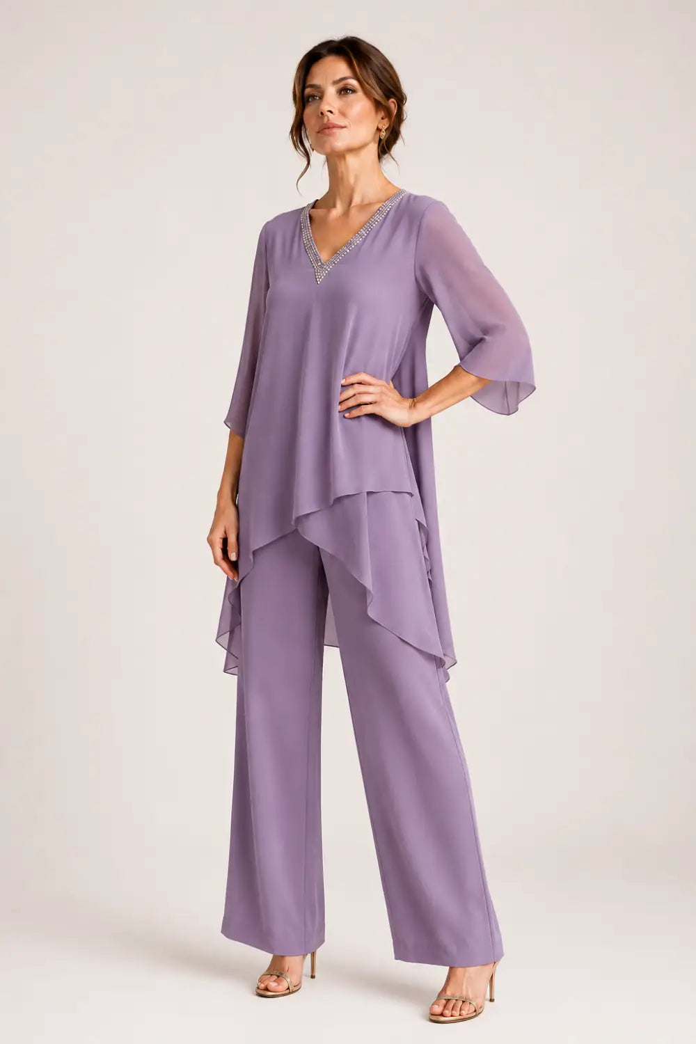 Ensemble pantalon large avec cape courte asymétrique en mousseline