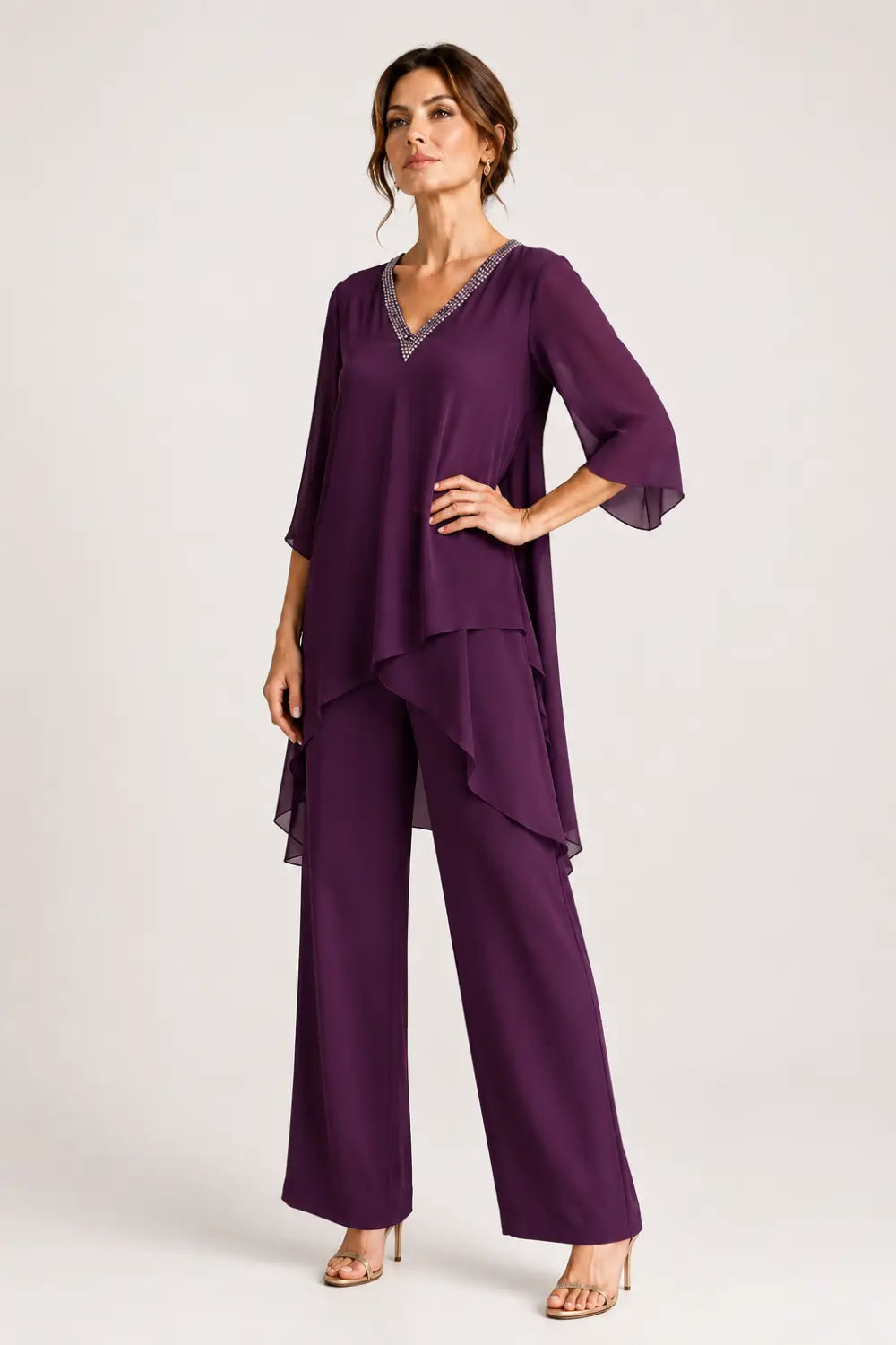 Ensemble pantalon large avec cape courte asymétrique en mousseline