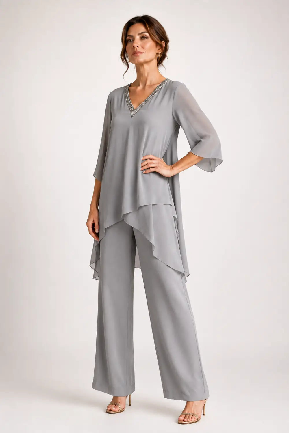 Ensemble pantalon large avec cape courte asymétrique en mousseline