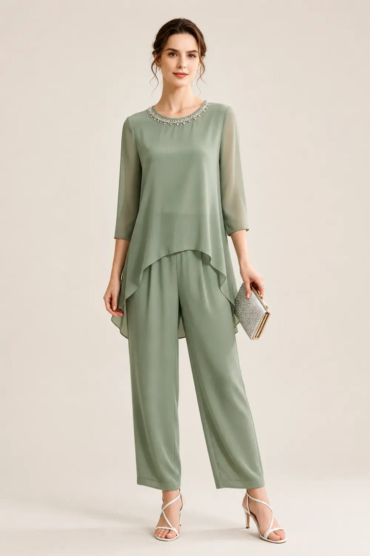 Ensemble pantalon large avec cape courte perlée