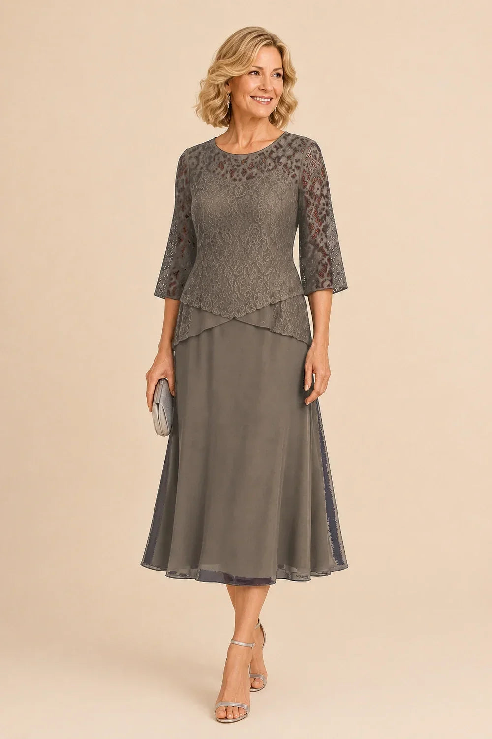 Robe mi-longue asymétrique en mousseline et dentelle perlée