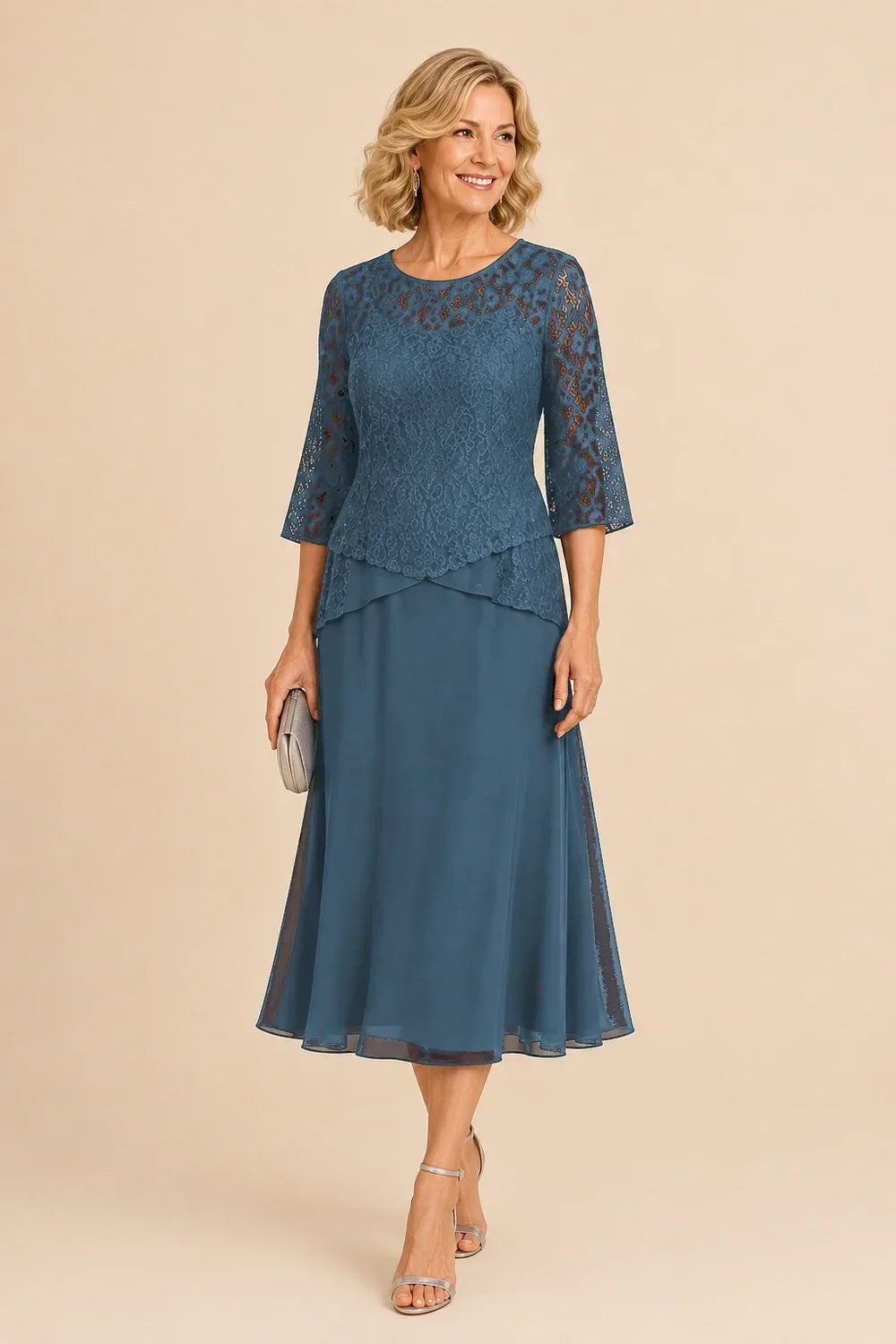 Robe mi-longue asymétrique en mousseline et dentelle perlée