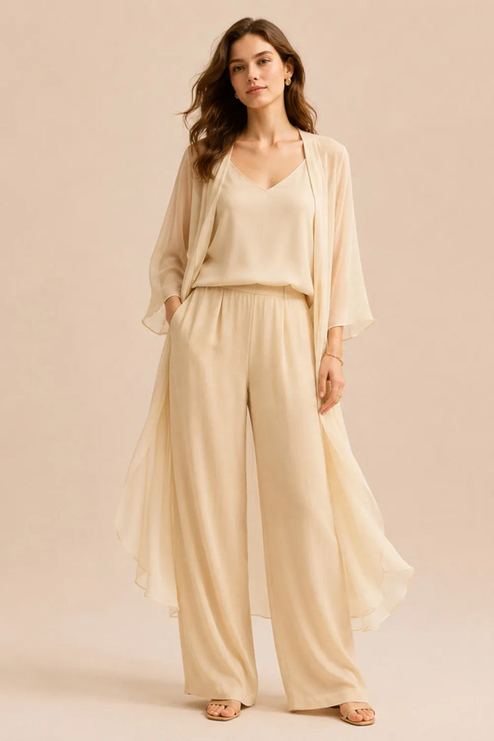 Ensemble pantalon avec caraco et veste en mousseline