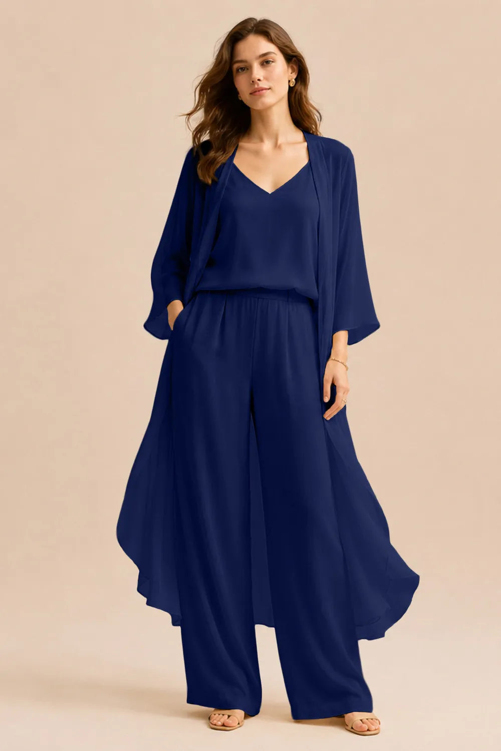 Ensemble pantalon avec caraco et veste en mousseline