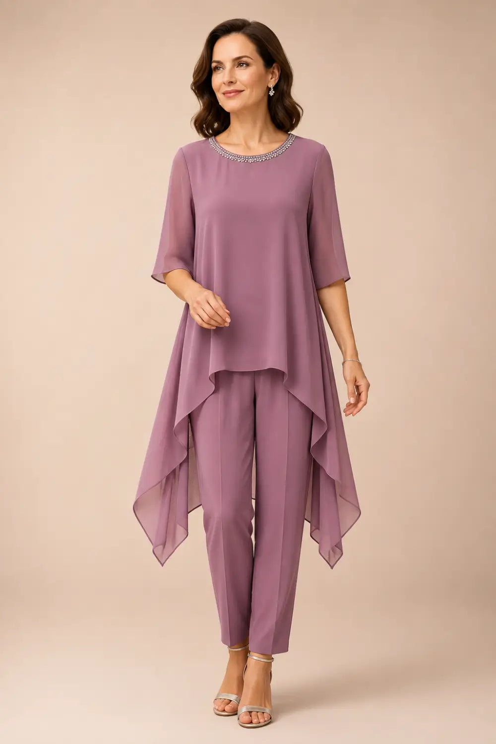 Ensemble pantalon large avec cape courte en mousseline superposée