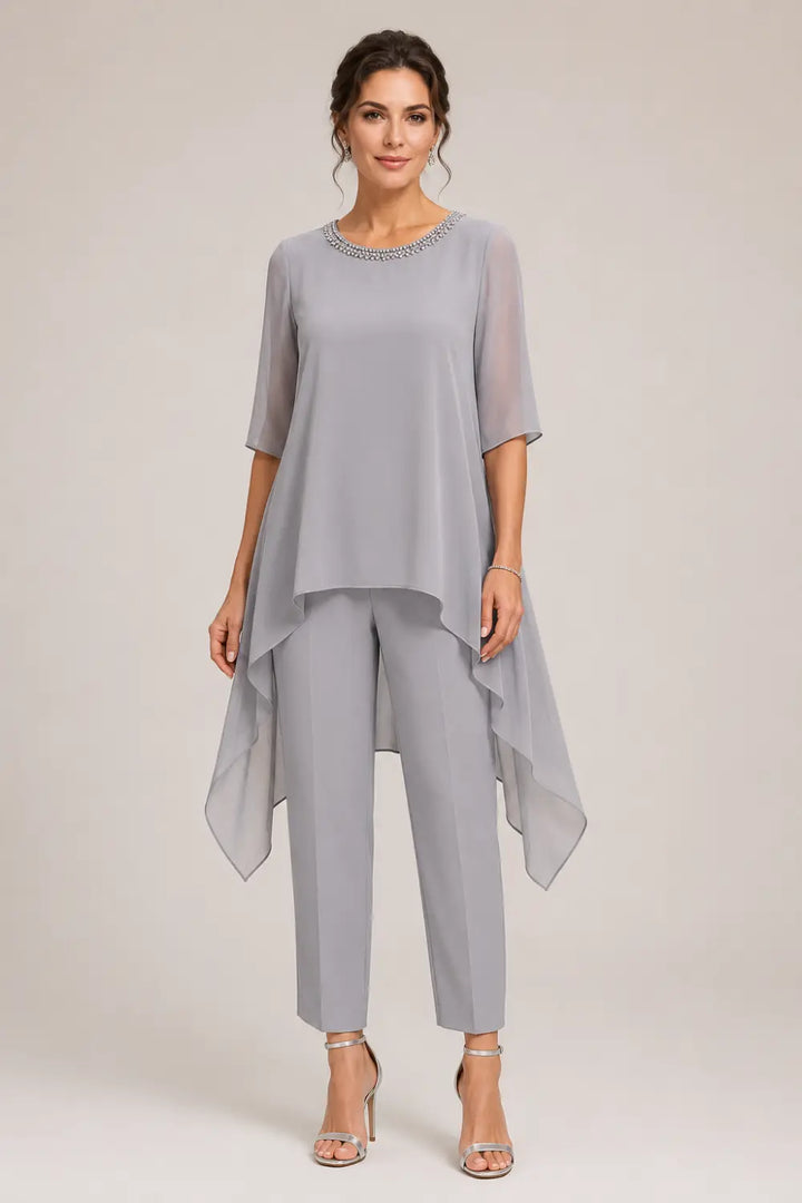 Ensemble pantalon large avec cape courte en mousseline superposée