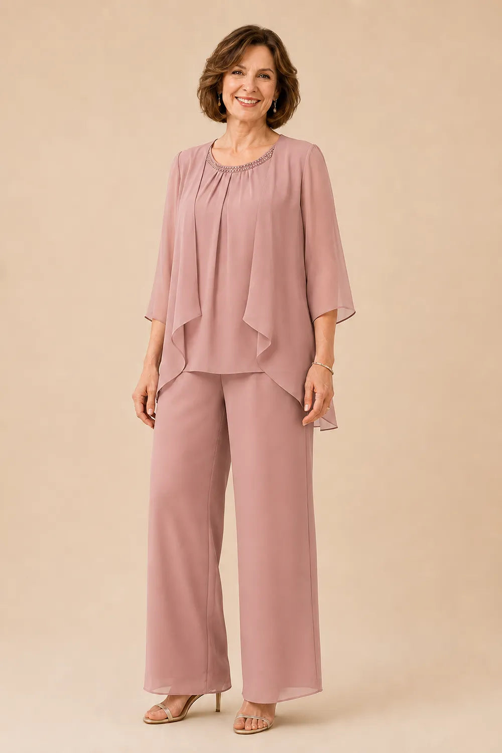 Ensemble pantalon de cérémonie avec voile de mousseline