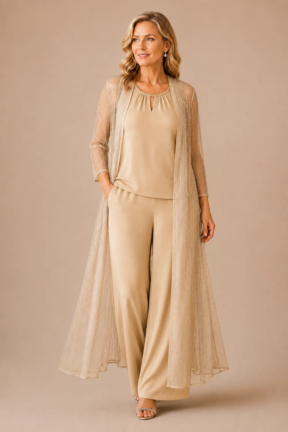 Ensemble pantalon habillé avec veste longue transparente