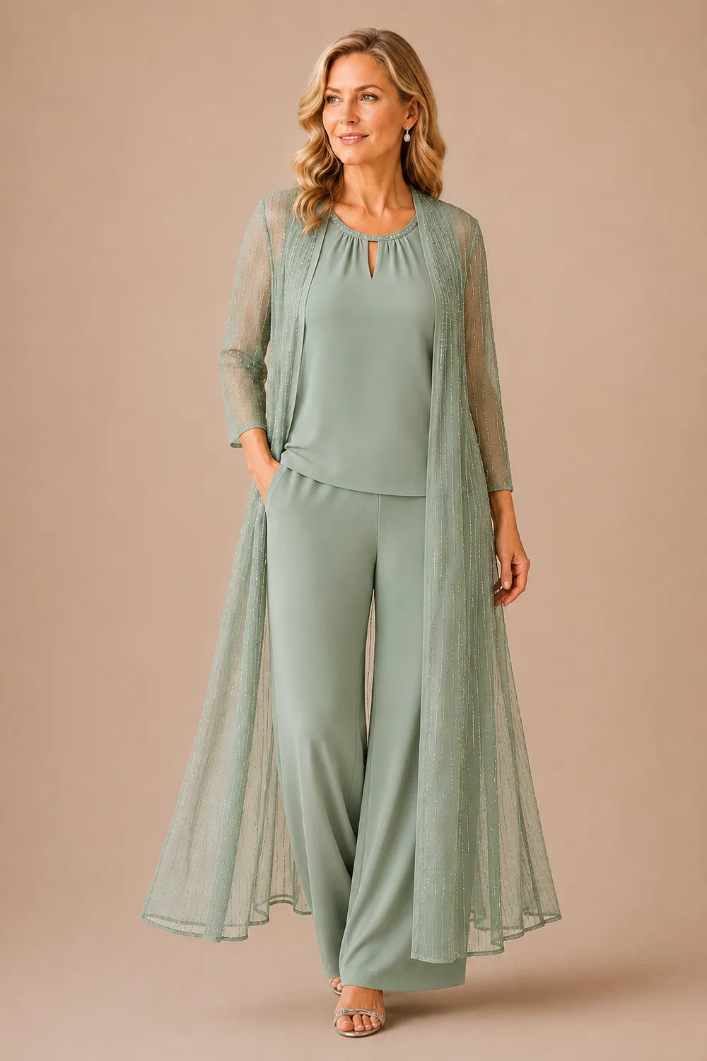 Ensemble pantalon habillé avec veste longue transparente