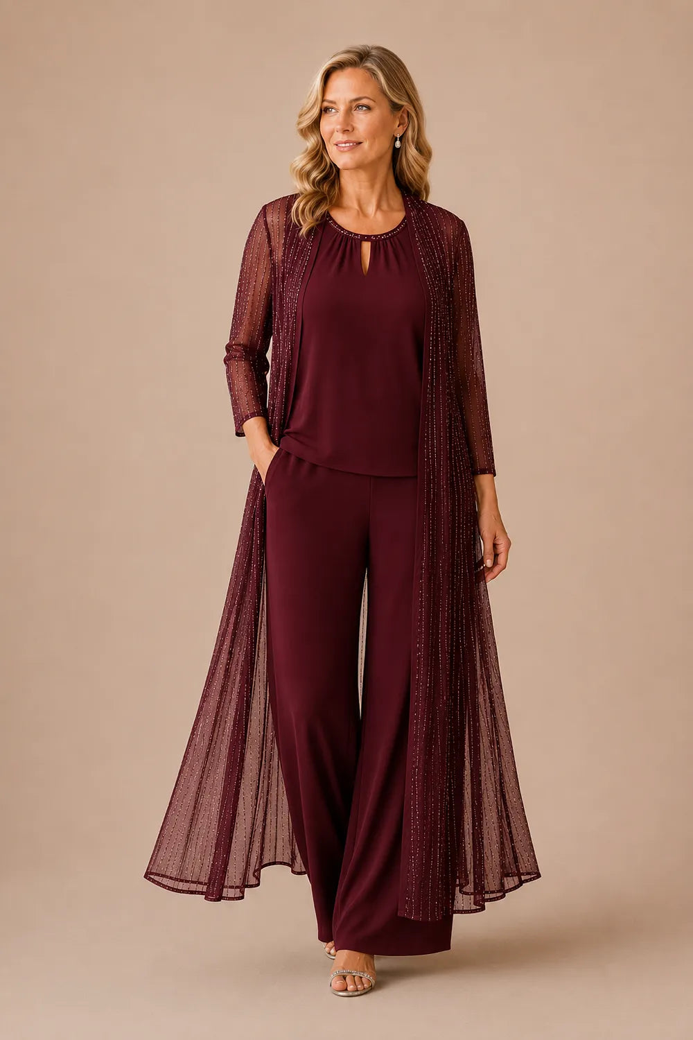 Ensemble pantalon habillé avec veste longue transparente
