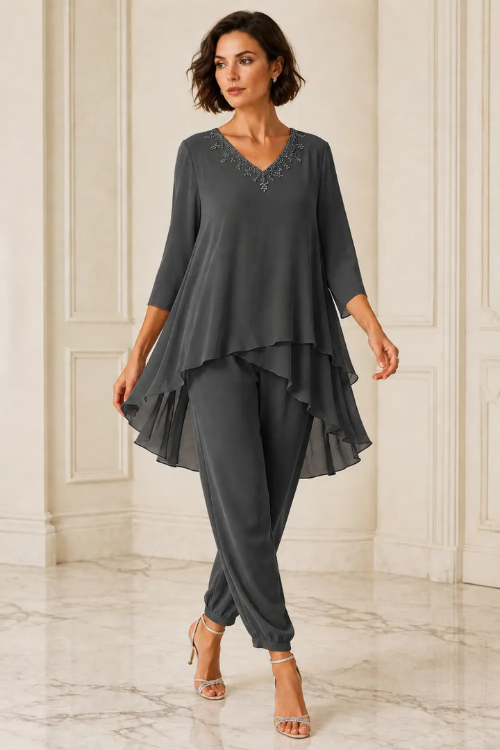 Ensemble pantalon en mousseline à cape courte volantée