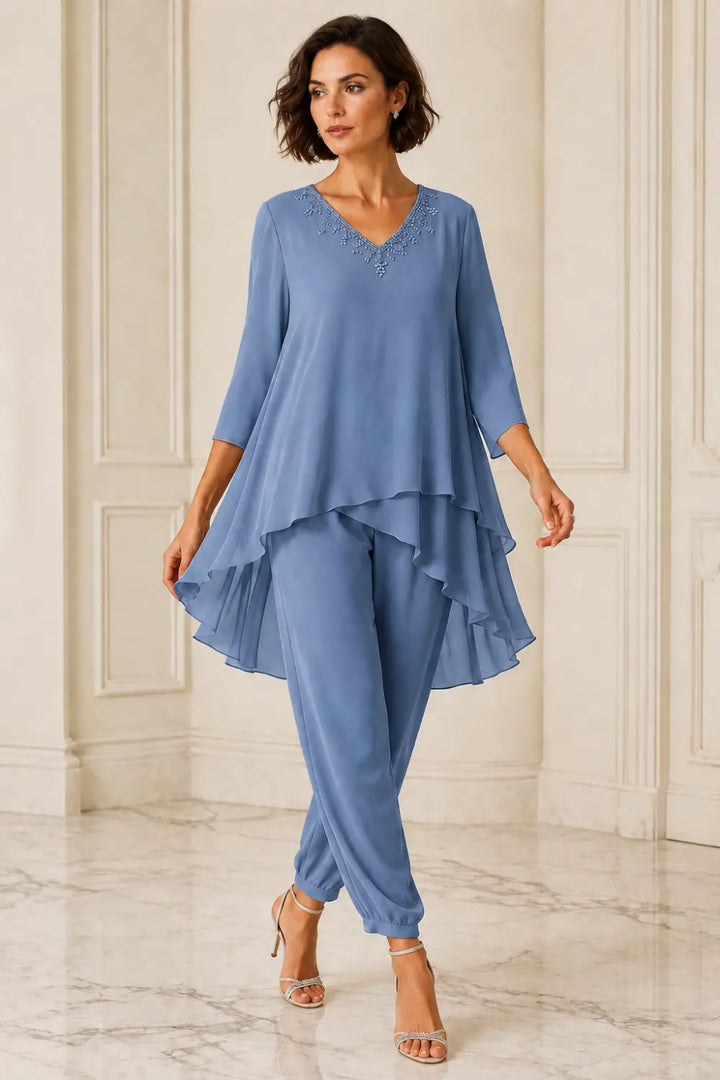 Ensemble pantalon en mousseline à cape courte volantée