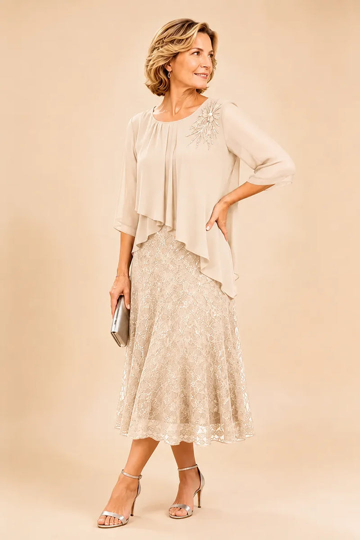 Robe de cérémonie en mousseline et dentelle superposée