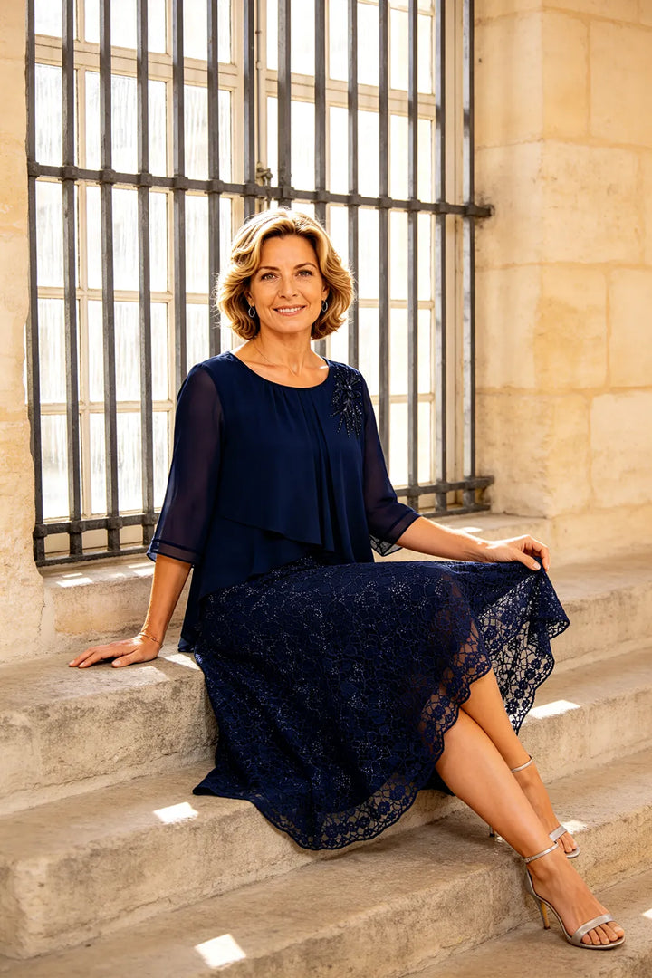 Robe de cérémonie en mousseline et dentelle superposée