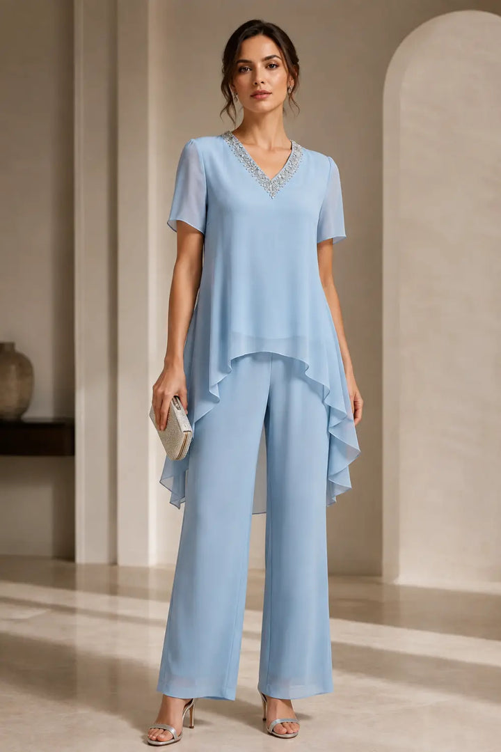 Ensemble pantalon en mousseline à col V et cape asymétrique