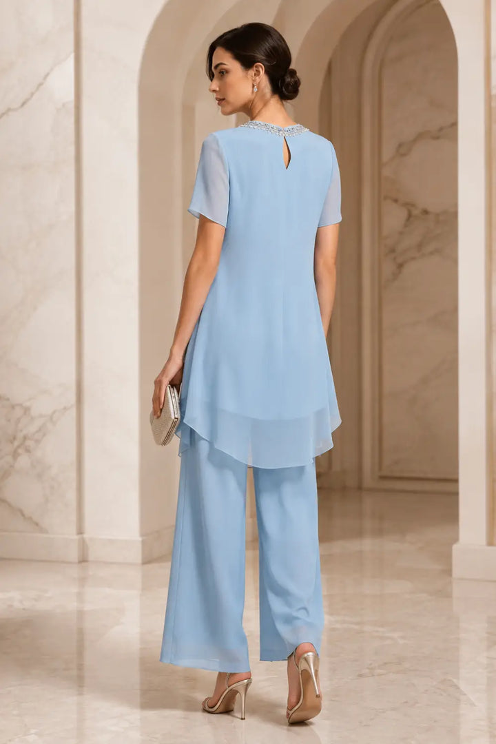 Ensemble pantalon en mousseline à col V et cape asymétrique