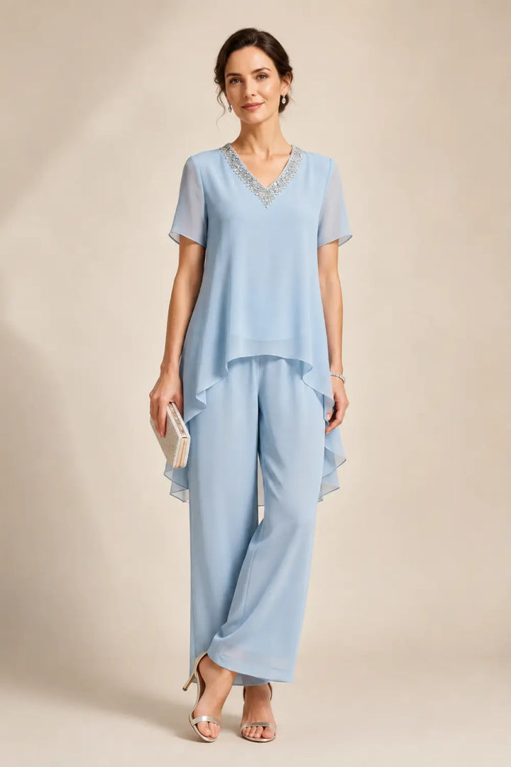 Ensemble pantalon en mousseline à col V et cape asymétrique