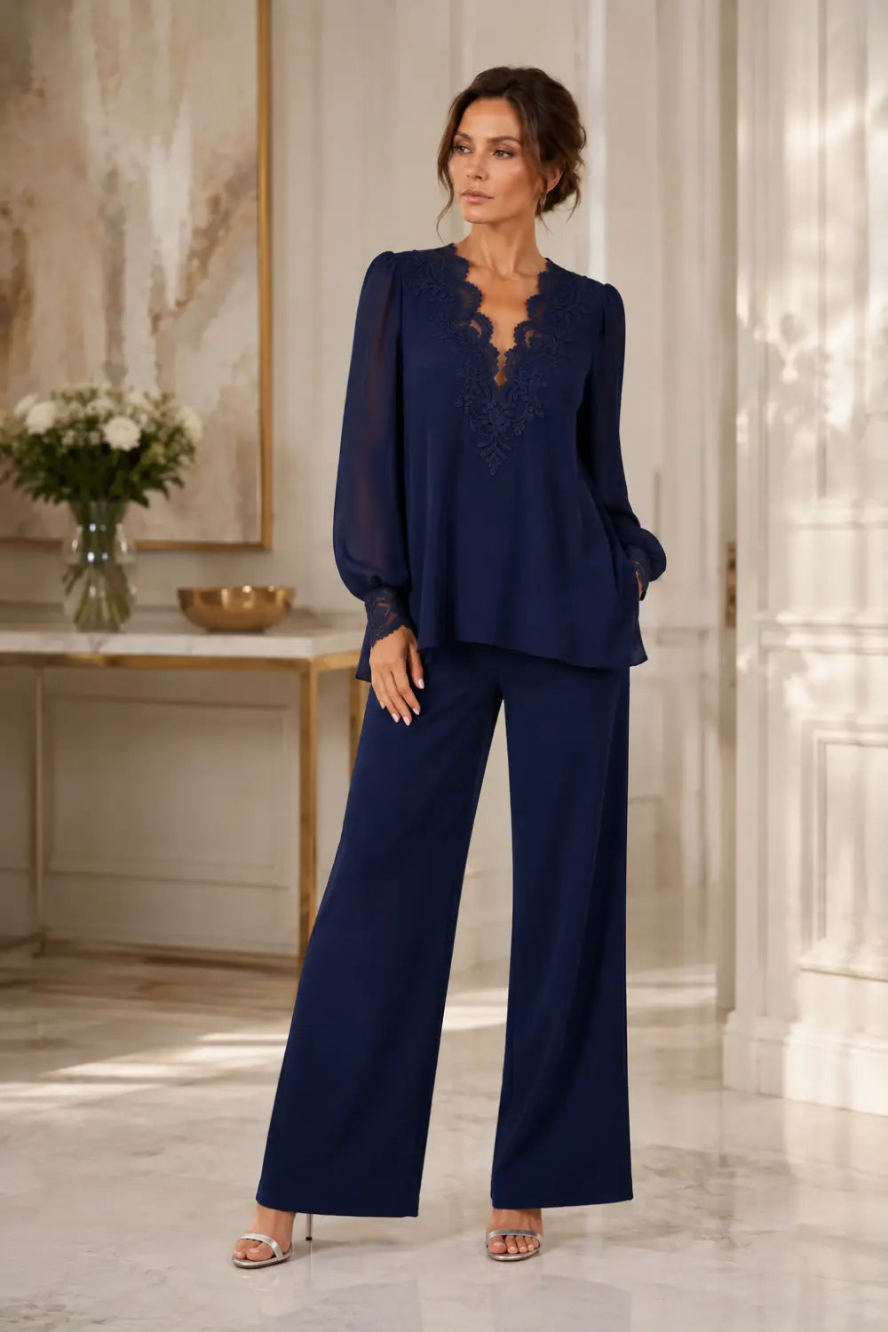 Ensemble pantalon large en mousseline à col V superposé