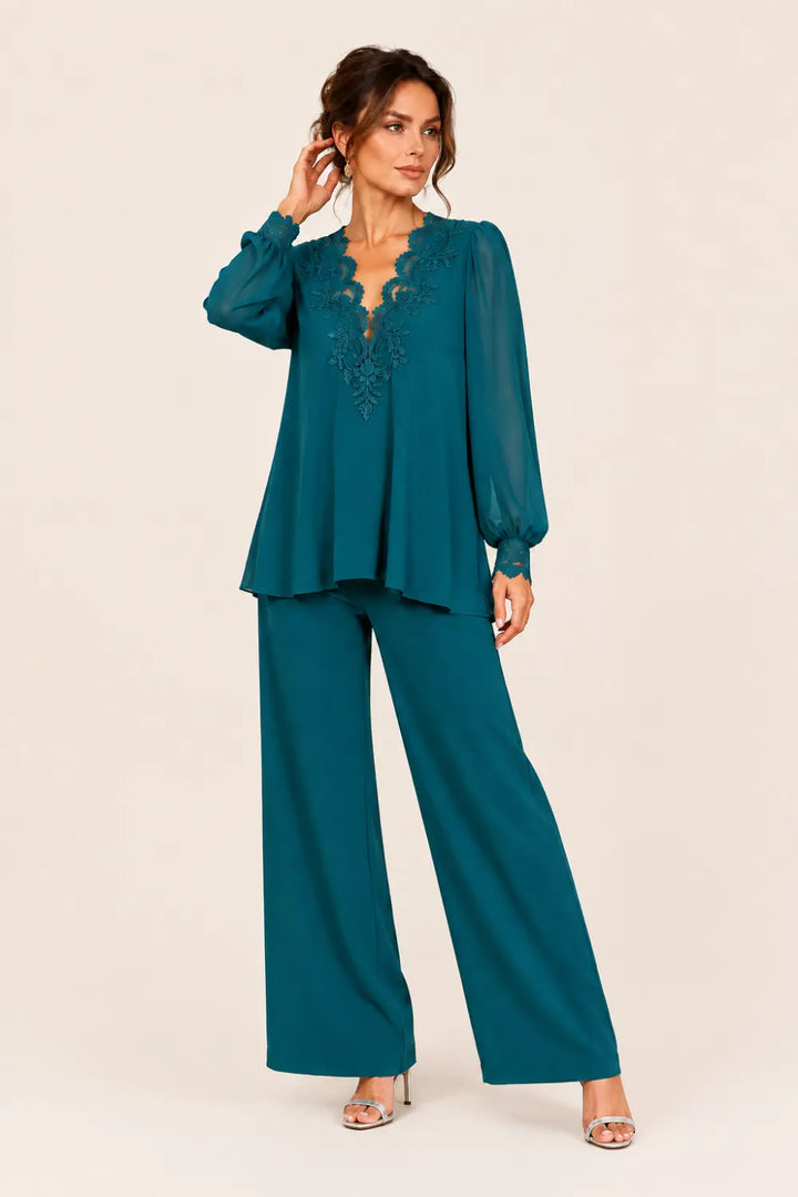 Ensemble pantalon large en mousseline à col V superposé